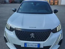 Usata 2019 Peugeot 2008 GT-line SUV | 17.500 € (Buon prezzo)
