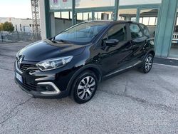 Nero Usata 2017 Renault Captur Zen SUV | 12.500 € (Cara)