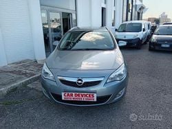 Grigio Usata 2011 Opel Astra Station wagon | 4690 € (Buon prezzo)