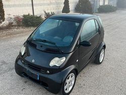 Nero Usata 2001 Smart ForTwo Coupé Coupé | 400 €