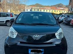 Nero Usata 2010 Toyota iQ Due volumi | 5500 €