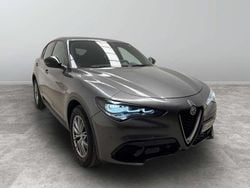 Grigio Usata 2023 Alfa Romeo Stelvio Super SUV | 28.900 € (Buon prezzo)