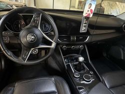 Rosso Usata 2016 Alfa Romeo Giulia Business Tre volumi | 23.000 €