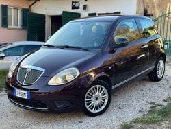 Bianco Usata 2011 Lancia Ypsilon Due volumi | 3990 € (Buon prezzo)