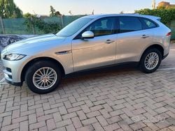 Grigio Usata 2017 Jaguar F-Pace SUV | 20.300 € (Buon prezzo)