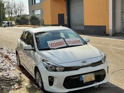 Bianco Usata 2018 Kia Rio Active Tre volumi | 6999 € (Ottimo prezzo)
