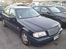 Blu/azzurro Usata 1997 Mercedes 200 Classic Tre volumi | 3490 €