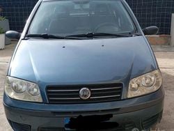 Blu Usata 2004 Fiat Punto Due volumi | 1600 € (Buon prezzo)