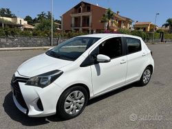 Usata 2015 Toyota Yaris | 6900 € (Buon prezzo)