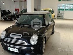 Nero Usata 2006 Mini Cooper S Due volumi | 8000 € (Buon prezzo)