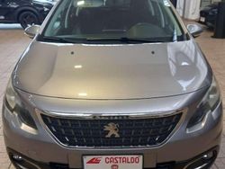 Grigio Usata 2017 Peugeot 2008 Active SUV | 7990 € (Super prezzo)