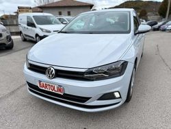 Grigio Usata 2019 VW Polo Trendline Tre volumi | 12.400 € (Buon prezzo)