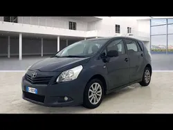 Nero metallizzato Usata 2012 Toyota Verso Active Monovolume | 5970 € (Cara)