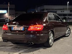 Usata 2009 Mercedes E350 Tre volumi | 9000 €