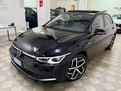 Nero Usata 2021 VW Golf Style Tre volumi | 27.500 € (Buon prezzo)