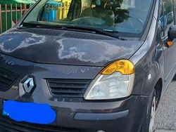 Grigio Usata 2005 Renault Modus Monovolume | 200 €