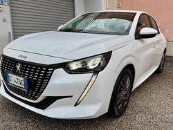 Bianco Usata 2021 Peugeot 208 Active Due volumi | 10.890 € (Buon prezzo)