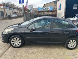 Nero Usata 2008 Peugeot 207 Tre volumi | 2499 € (Buon prezzo)