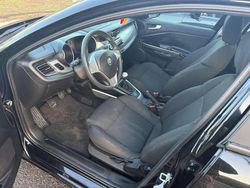 Nero Usata 2011 Alfa Romeo Giulietta Exclusive Due volumi | 2500 € (Super prezzo)