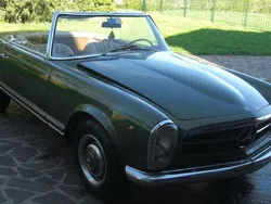 Verde Usata 1964 Mercedes 230 Coupé | 81.500 €