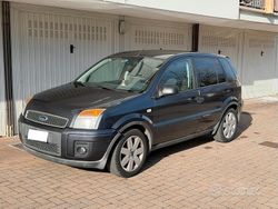 Nero Usata 2006 Ford Fusion Collection Due volumi | 1900 € (Ottimo prezzo)