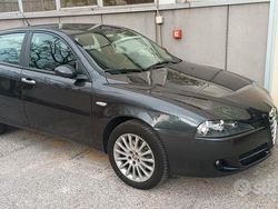 Grigio Usata 2008 Alfa Romeo 147 Distinctive Due volumi | 3600 € (Cara)