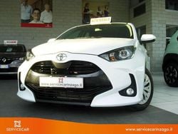Bianco Usata 2023 Toyota Yaris Active Tre volumi | 15.450 € (Buon prezzo)