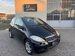 Nero Usata 2007 Mercedes A150 Classic Coupé | 2750 € (Buon prezzo)