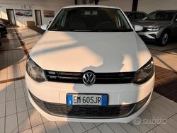 Bianco Usata 2012 VW Polo Highline Tre volumi | 4350 € (Buon prezzo)