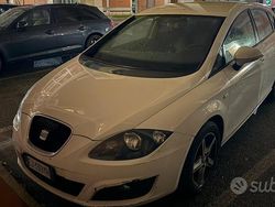 Bianco Usata 2011 Seat Leon Due volumi | 2500 €