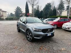 Grigio Usata 2018 Volvo XC40 R-Design SUV | 19.990 € (Buon prezzo)
