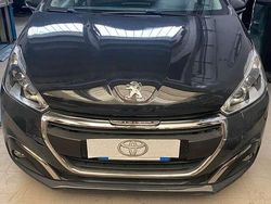 Grigio Usata 2019 Peugeot 208 Active Due volumi | 9500 € (Ottimo prezzo)