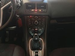 Bianco Usata 2015 Opel Meriva Monovolume | 6000 € (Molto cara)