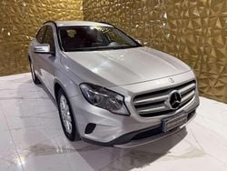 Argento Usata 2017 Mercedes GLA180 SUV | 15.990 € (Buon prezzo)