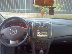 Bianco Usata 2013 Dacia Sandero Lauréate Tre volumi | 4800 € (Ottimo prezzo)