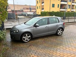 Grigio Usata 2010 VW Golf VI Comfortline Tre volumi | 7500 € (Cara)