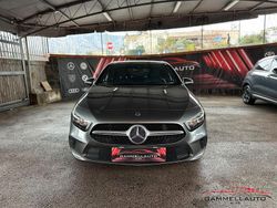 Grigio Usata 2018 Mercedes A180 Tre volumi | 16.490 € (Ottimo prezzo)
