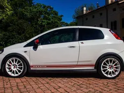 Bianco Usata 2010 Abarth Grande Punto Due volumi | 8000 € (Super prezzo)