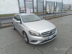 Grigio Usata 2013 Mercedes A200 Tre volumi | 3850 €