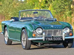 Blu Usata 1965 Triumph TR4 Cabrio | 28.339 €
