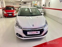 Bianco Usata 2017 Peugeot 208 Due volumi | 8400 € (Buon prezzo)