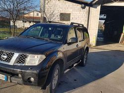 Usata 2006 Nissan Pathfinder SUV | 4150 €