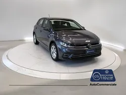 Grigio scuro Usata 2022 VW Polo Style Tre volumi | 17.450 € (Buon prezzo)
