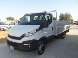Bianco Usata 2017 Iveco Daily Furgone | 18.000 € (Cara)