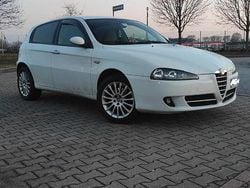 Bianco Usata 2008 Alfa Romeo 147 Distinctive Due volumi | 1850 € (Super prezzo)