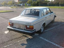 Beige Usata 1979 Volvo 244 Tre volumi | 9250 €
