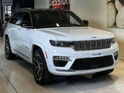 Bianco Nuova 2025 Jeep Grand Cherokee Summit SUV | 84.600 € (Buon prezzo)