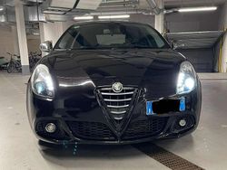 Nero Usata 2015 Alfa Romeo Giulietta Distinctive Tre volumi | 6000 € (Ottimo prezzo)