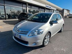 Grigio Usata 2013 Toyota Auris Active Tre volumi | 5900 €