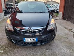Nero Usata 2013 Opel Corsa Sport Tre volumi | 3900 € (Buon prezzo)